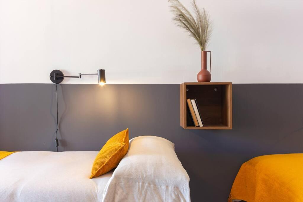 Apartamento Duplex With Terrace Near Bcn Terrassa Exterior foto